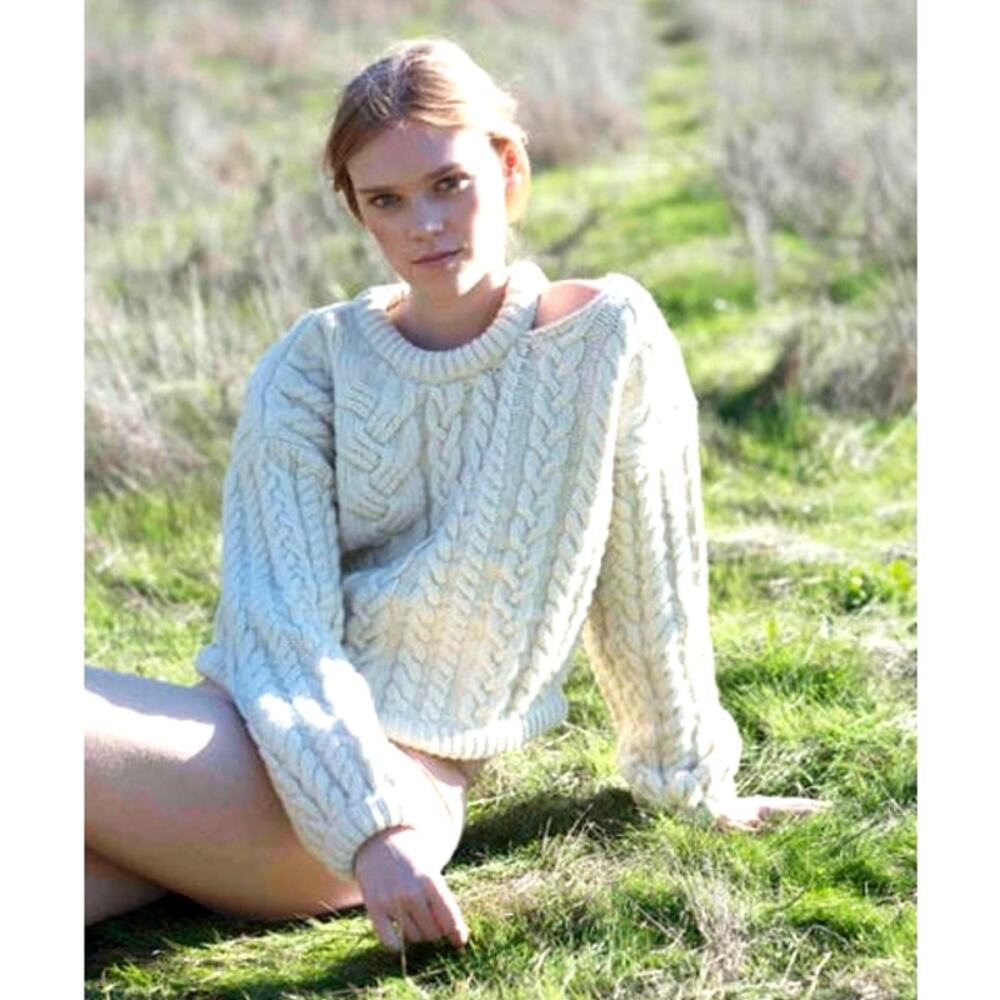 Tempest & Bentley Cream Chunky Knit 100% Wool Long Sleeve Sweater M